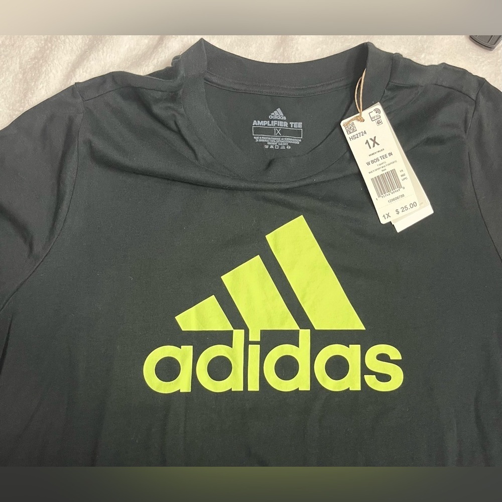 NWT Adidas women’s 1X black graphic amplifier tshirt with lime green adidas logo - Picture 4 of 7